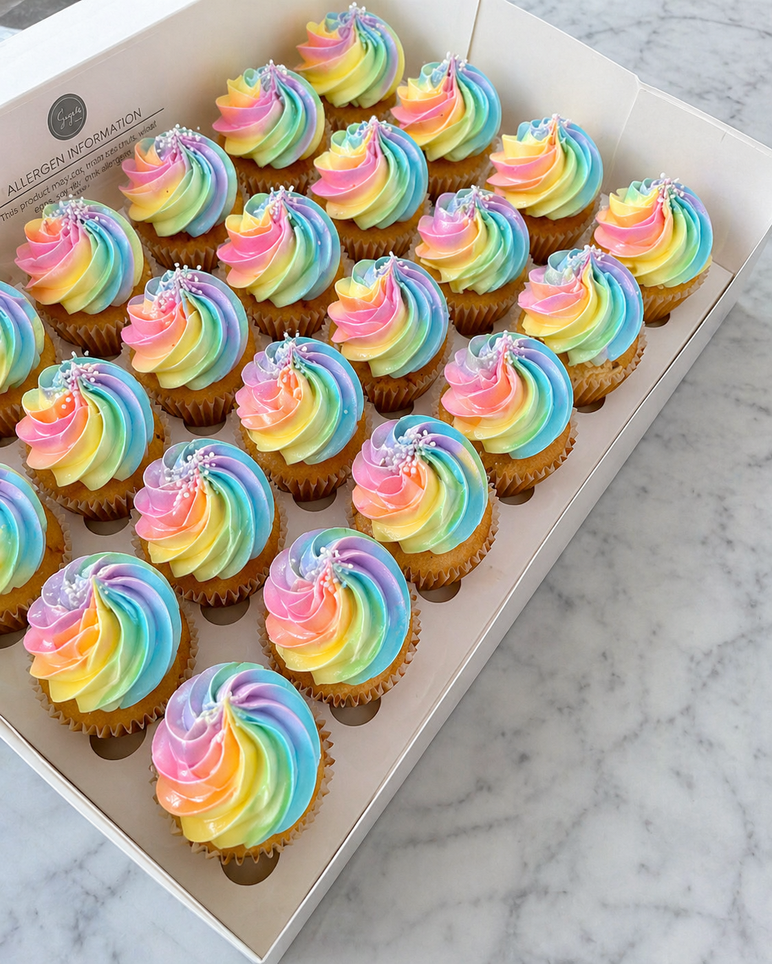 Rainbow meringue cookie toppers